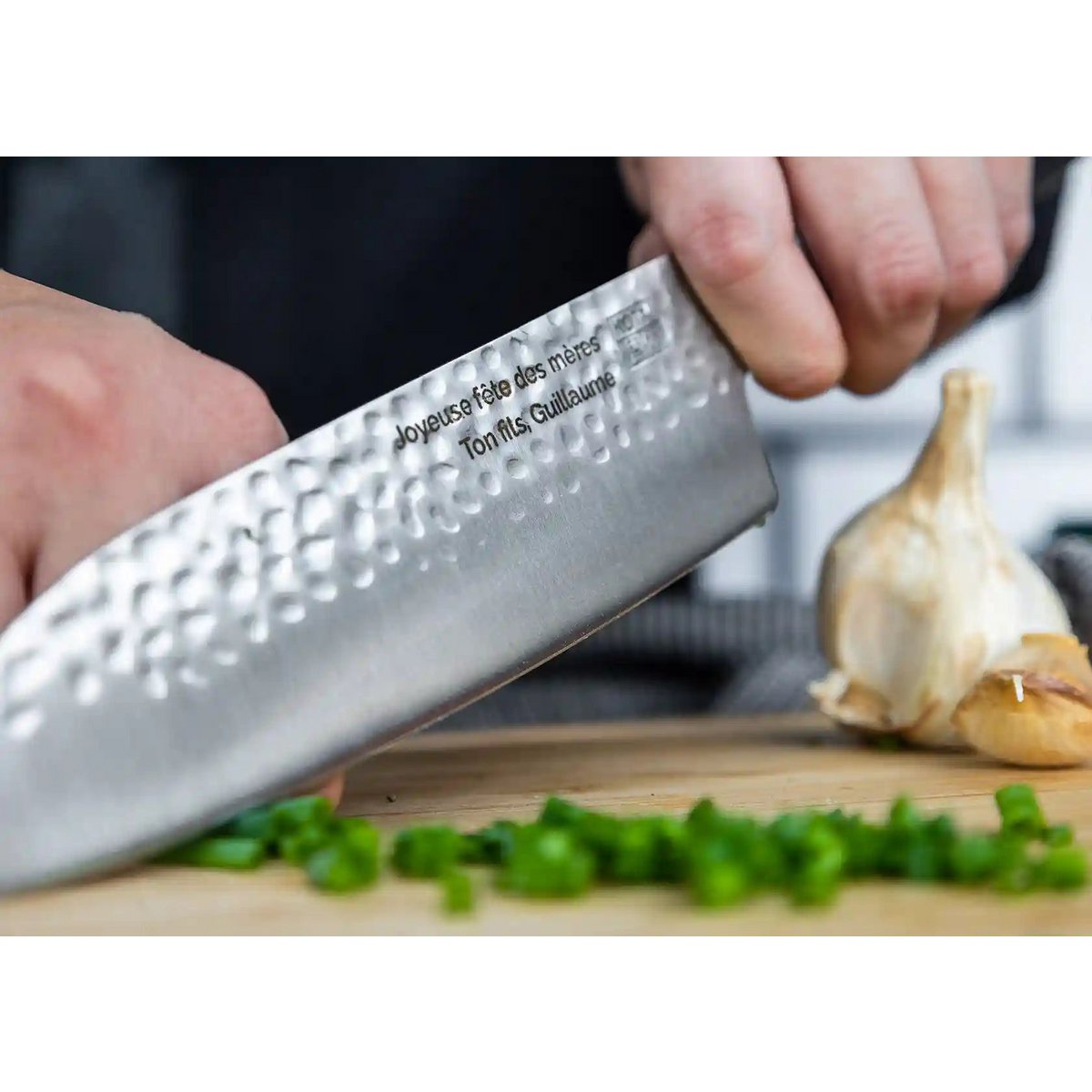 Kotai Santoku Mes 180 mm – Met Bamboe Saya - Geleverd in een Luxe bamboe geschenkverpakking