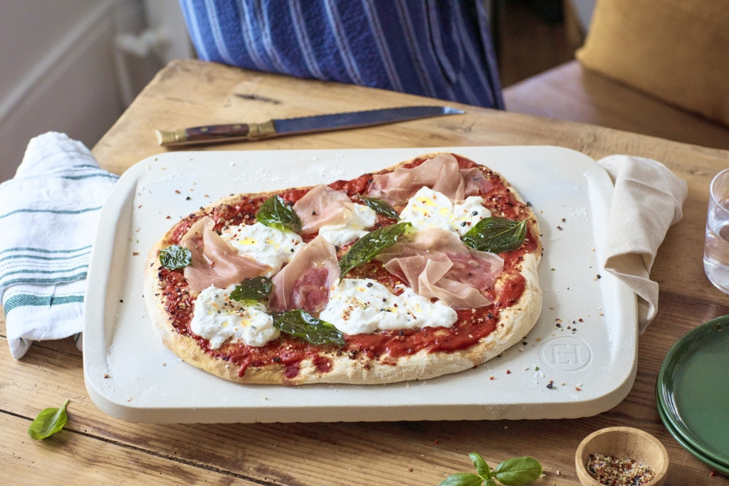 Emile Henry Pizzasteen Maestro - 430x330x33mm - Cream